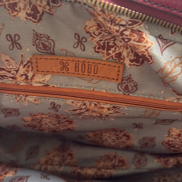 Hobo – Beckon Leather Shoulder Bag, burgundy - Picture 2 of 10